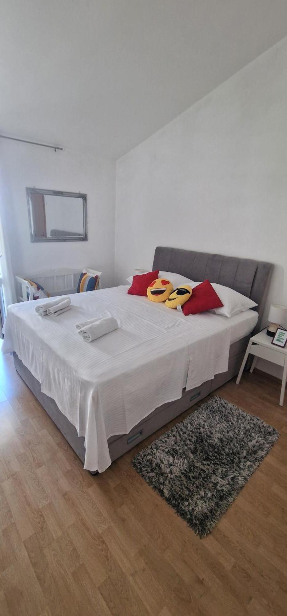 Apartments Anica 2 Makarska Exterior foto