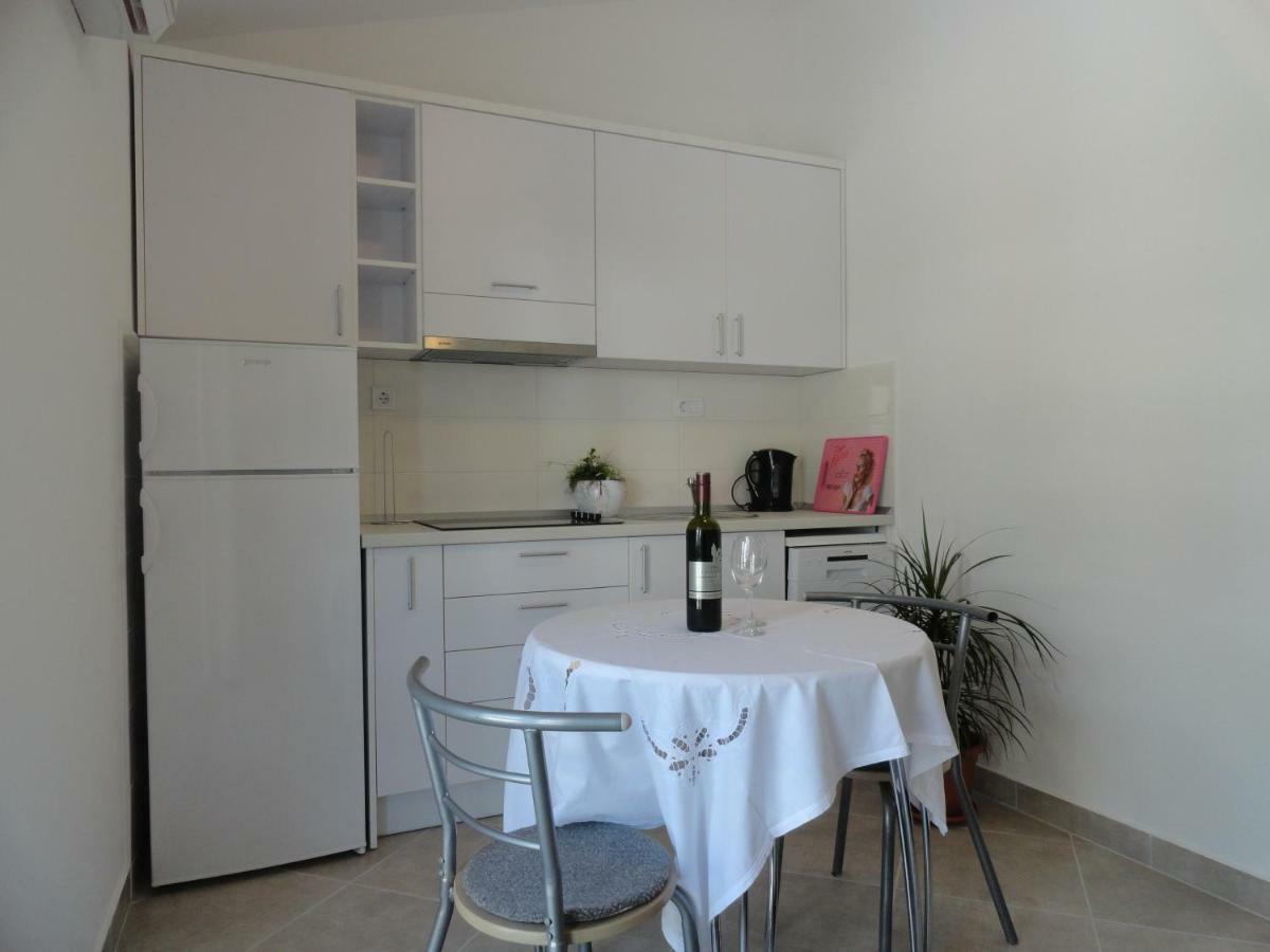 Apartments Anica 2 Makarska Exterior foto